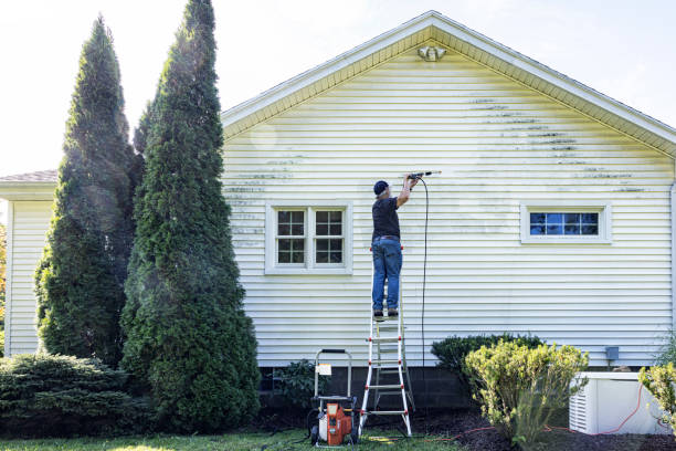 Best Garage Pressure Washing  in Lliams Bay, WI
